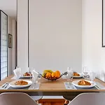 Cream شقة